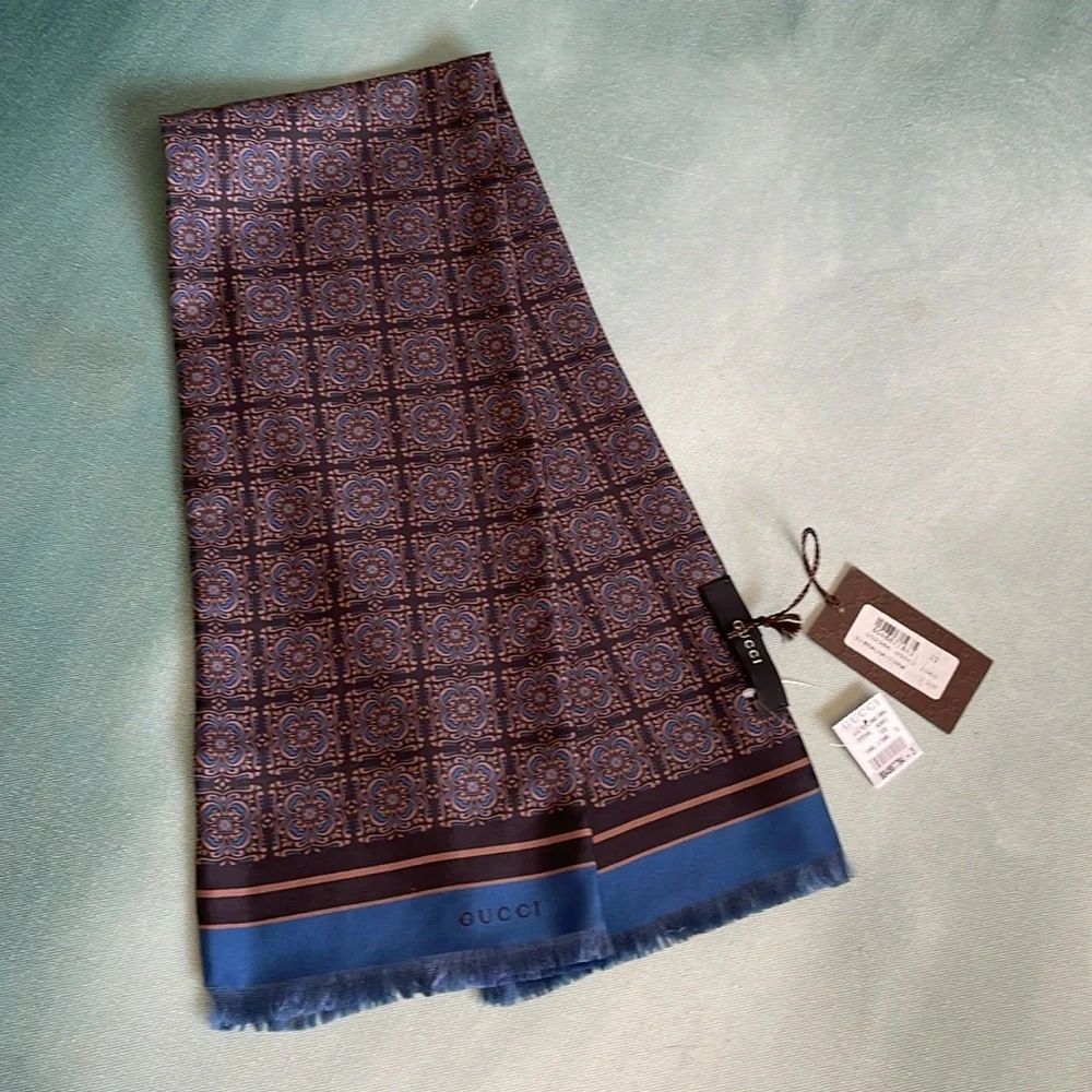 Authentic Gucci Silk Scarf Fall/Winter 2012